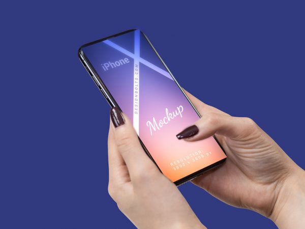 Мокап женская рука с iPhone X